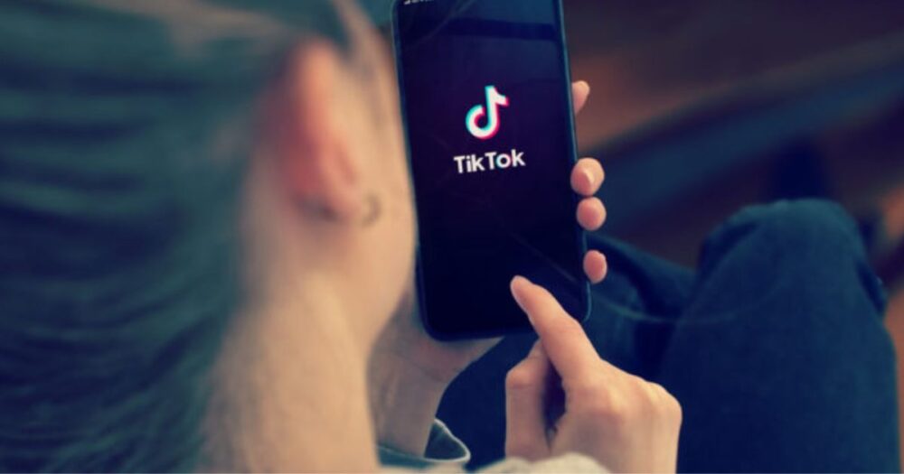 Navigating The Impact: Is TikTok Boosting Or Undermining Youth Mental Health? 16 Navigating The Impact: Is TikTok Boosting Or Undermining Youth Mental Health?