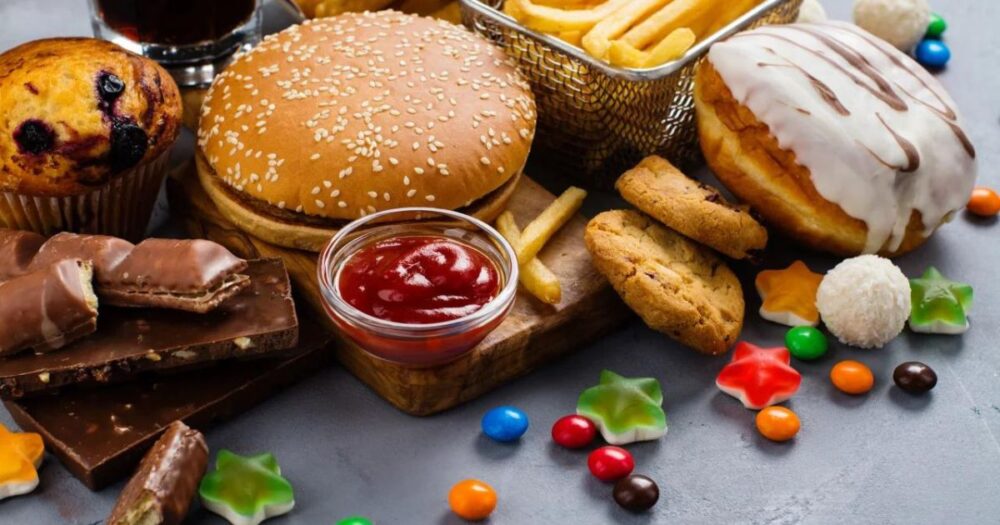 Study Suggests Strong Link Between Ultra-Processed Foods, Artificial Sweeteners, And Risk Of Depression In Women 11 Study Suggests Strong Link Between Ultra-Processed Foods, Artificial Sweeteners, And Risk Of Depression In Women