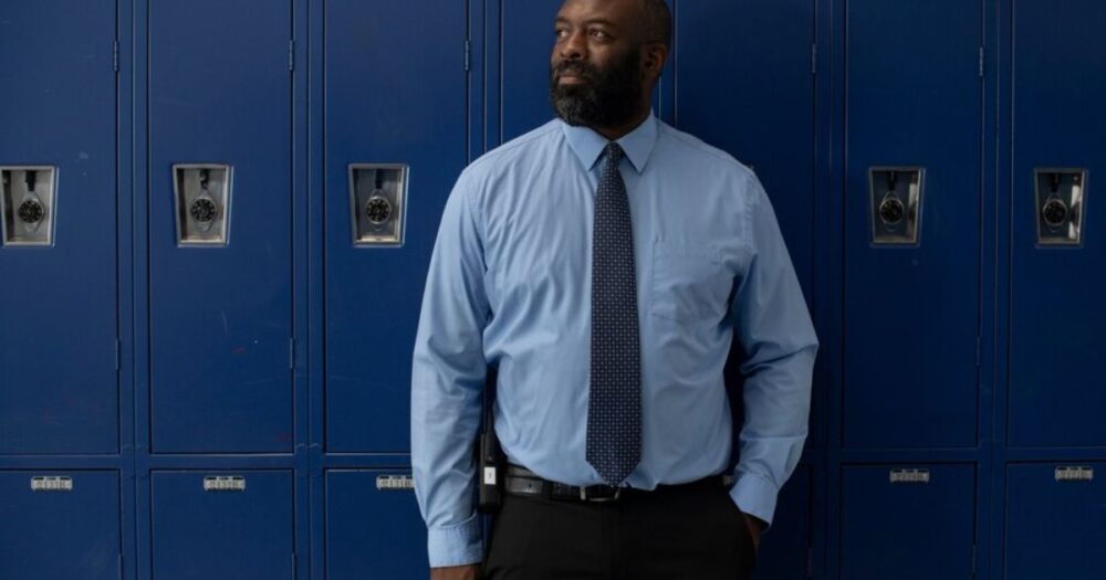 Critical Situation: Schools Face Severe Shortage of 100,000 Mental Health Staff During Crisis 10 Critical Situation: Schools Face Severe Shortage of 100,000 Mental Health Staff During Crisis