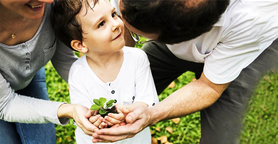 What Is Sustainable Parenting? Here’s 10 Ways To Practice It! 7 What Is Sustainable Parenting? Here’s 10 Ways To Practice It!